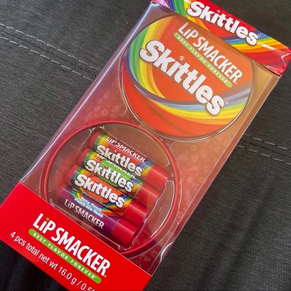 🥰🥰Skittles Flavored Lip Smacker with Tin🥰🥰